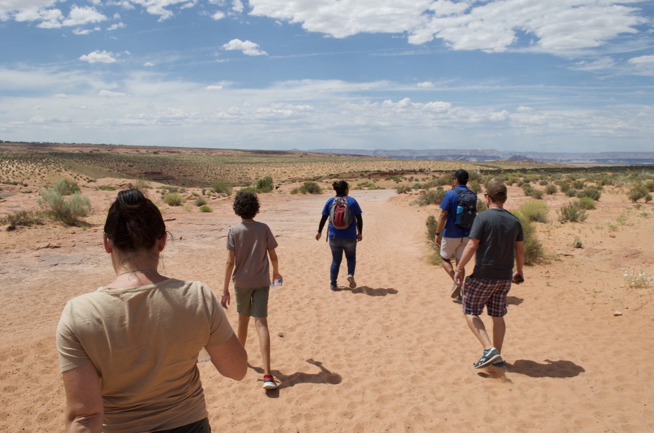 Our small group walks to the canyon entrance.