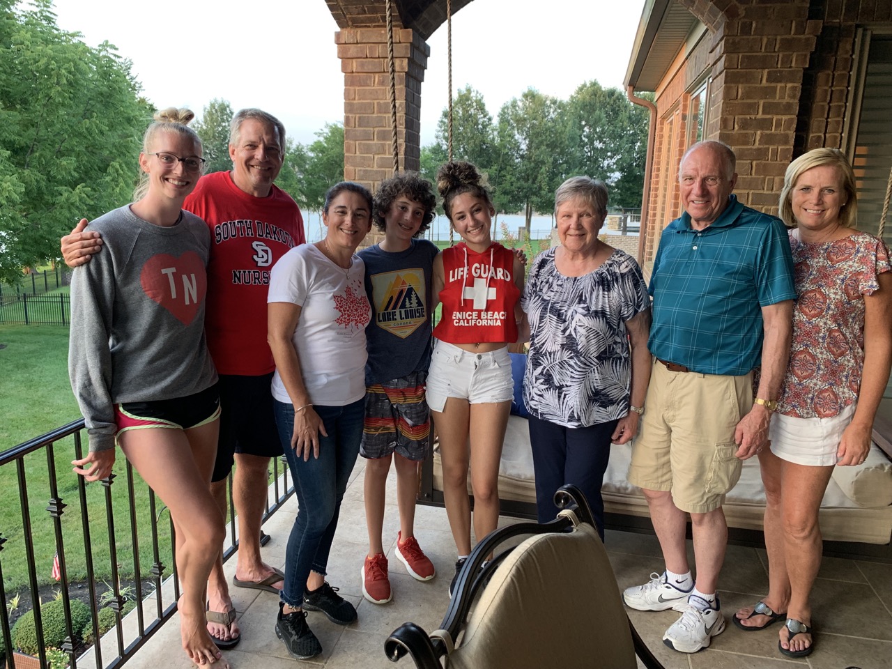 Formerly Chicagoans, the Tennessee branch of the Junkroskis poses with us.