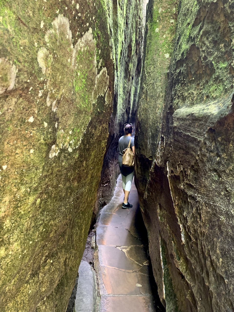 The "Needle's Eye" at Rock City Gardens.